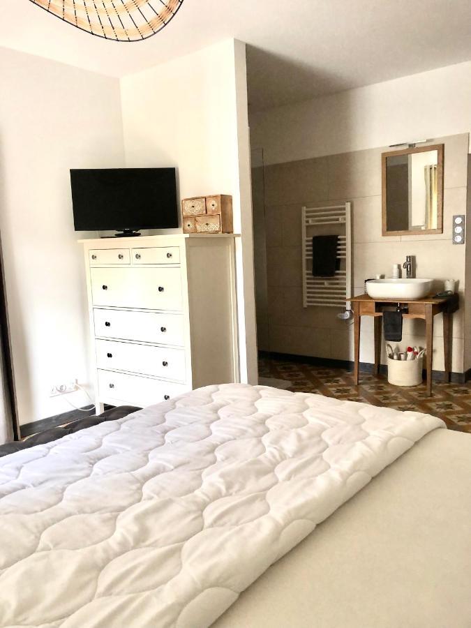 La Maison De Tonton Les Aires Экстерьер фото